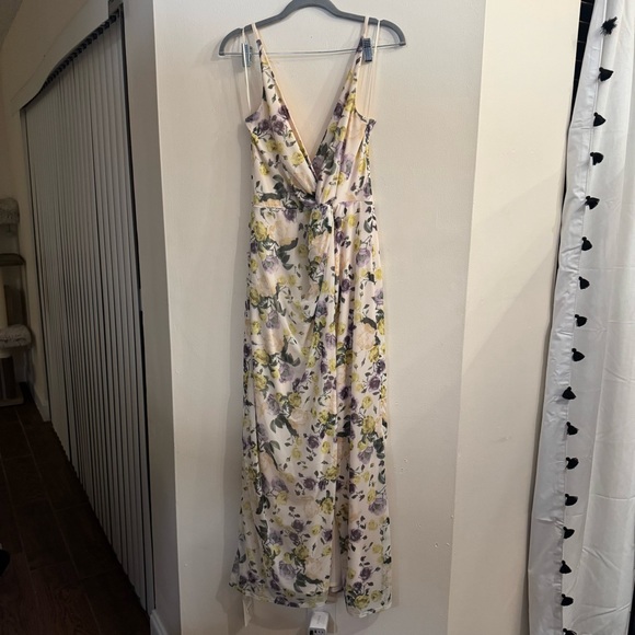 Abercrombie and Fitch Cream Floral Mesh Twist Wrap Maxi Dress Medium NWT - Picture 6 of 10